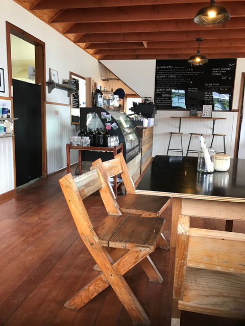 Penguin & Pardalote Coffee House - Kingaroy Accommodation 4