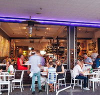 Vans Cafe  Deli - Kingaroy Accommodation