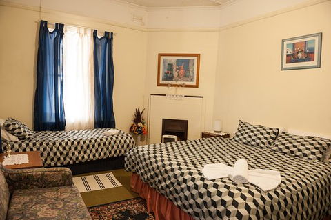 Mannum Hotel - Kingaroy Accommodation 0