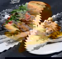 EJ's Bistro - Centrals Sports Club Trinity Beach - Kingaroy Accommodation