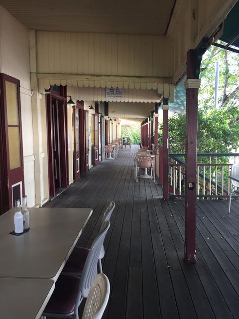 Crown Hotel - Kingaroy Accommodation 2