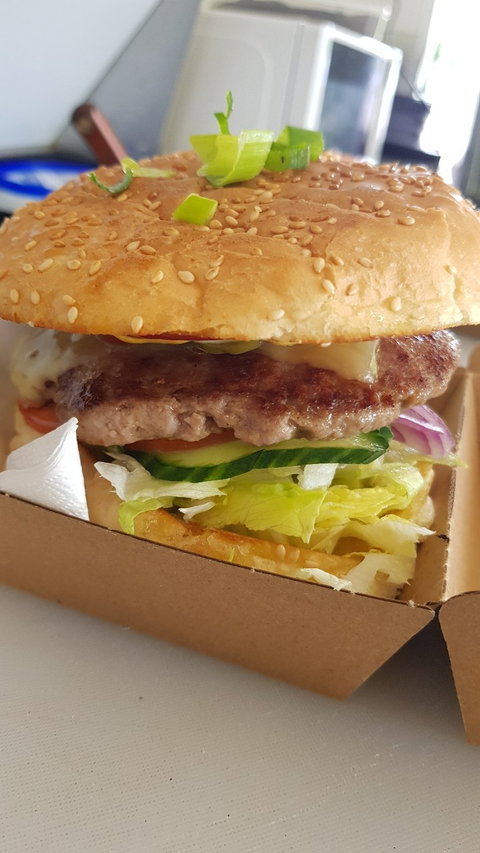 HK's Food Shed - Kingaroy Accommodation 4