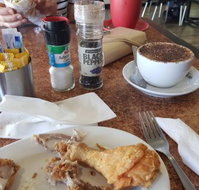 La Famille Cafe  Bakery - Kingaroy Accommodation