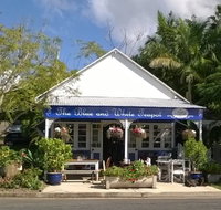The Blue and White Teapot Cafe - Kingaroy Accommodation
