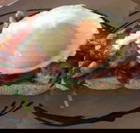 Hello Birdie - Kingaroy Accommodation