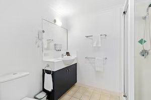 The Coffee House Apartments & Bistro - Kingaroy Accommodation 9