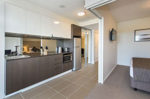 Empire Apartment Hotel - Kingaroy Accommodation 13