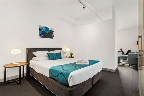 Docklands Private Collection - Kingaroy Accommodation 9