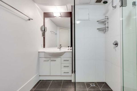 Hillcrest Central Apartment Hotel - Kingaroy Accommodation 6