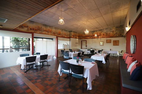 Emerald Central Hotel - Kingaroy Accommodation 2
