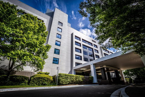 Crowne Plaza Canberra - Kingaroy Accommodation 1