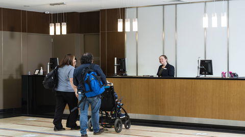 Crowne Plaza Canberra - Kingaroy Accommodation 3