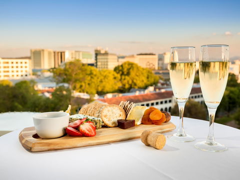 Novotel Canberra - Kingaroy Accommodation 2