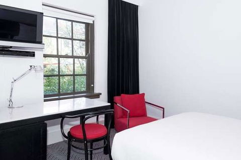 Peppers Gallery Hotel, Canberra - Kingaroy Accommodation 3