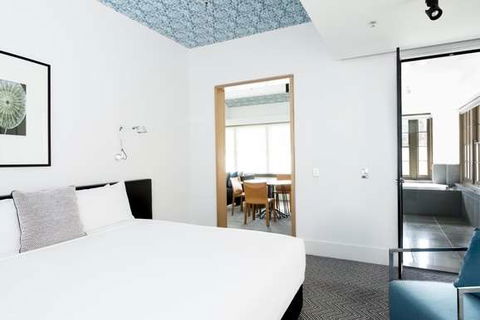 Peppers Gallery Hotel, Canberra - Kingaroy Accommodation 12
