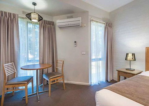 Comfort Inn Coach & Bushmans - Kingaroy Accommodation 7