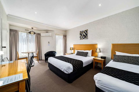 Comfort Inn Coach & Bushmans - Kingaroy Accommodation 9