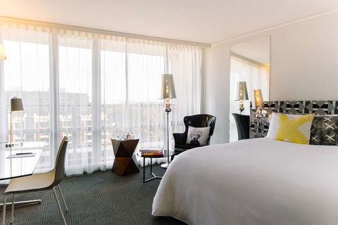 QT Canberra - Kingaroy Accommodation 4