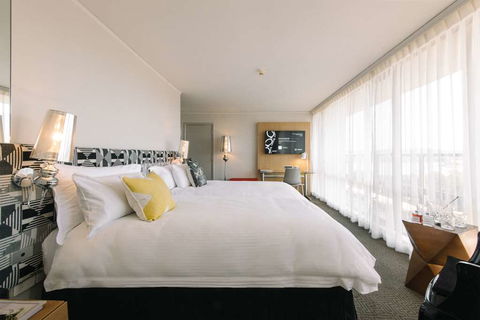 QT Canberra - Kingaroy Accommodation 6