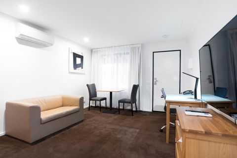 New Crossing Place Motel - Kingaroy Accommodation 12