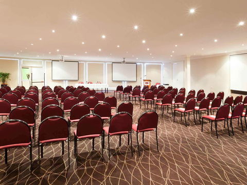 Mercure Canberra Hotel - Kingaroy Accommodation 7