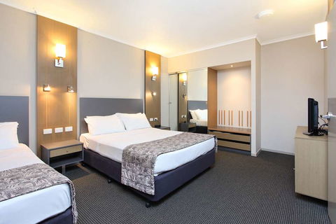 Brisbane International - Virginia - Kingaroy Accommodation 16