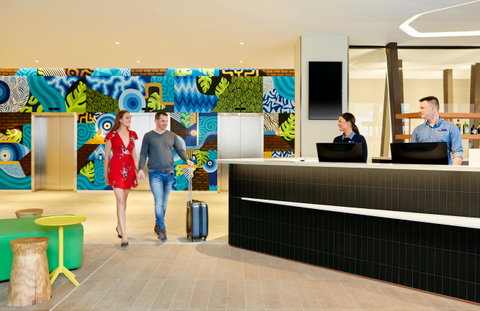 Holiday Inn Express Adelaide City Centre - Kingaroy Accommodation 5