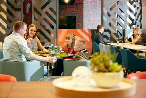 Holiday Inn Express Adelaide City Centre - Kingaroy Accommodation 12