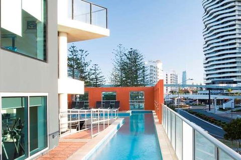 Mantra Broadbeach On The Park - Kingaroy Accommodation 3