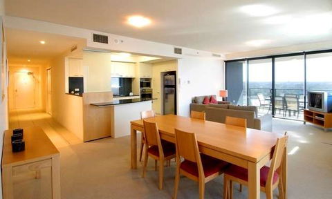 Mantra Broadbeach On The Park - Kingaroy Accommodation 4