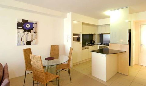 Mantra Broadbeach On The Park - Kingaroy Accommodation 6