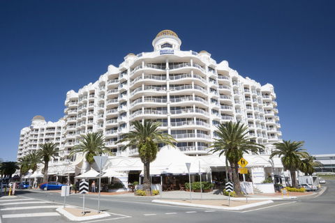 Phoenician Resort - Kingaroy Accommodation 0
