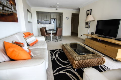 Phoenician Resort - Kingaroy Accommodation 3