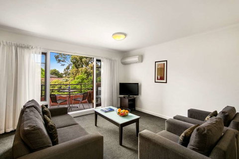 Comfort Apartments Royal Gardens - Kingaroy Accommodation 8