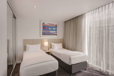 Travelodge Melbourne Docklands - Kingaroy Accommodation 13