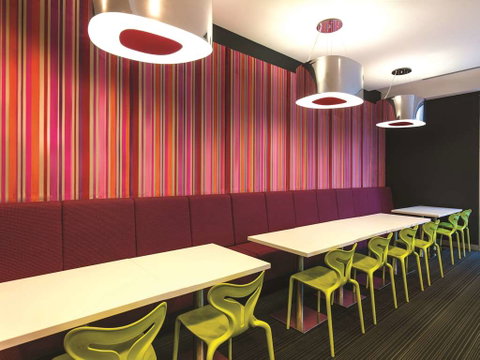 Travelodge Melbourne Docklands - Kingaroy Accommodation 17