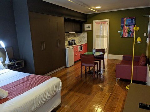 Tolarno Hotel - Kingaroy Accommodation 5