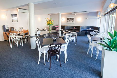 Punt Road Apartment Hotel - Kingaroy Accommodation 2