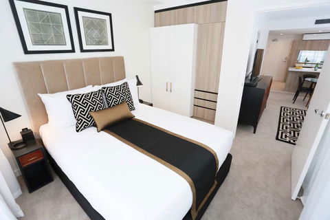 Alex Perry Hotel And Apartments - Kingaroy Accommodation 4