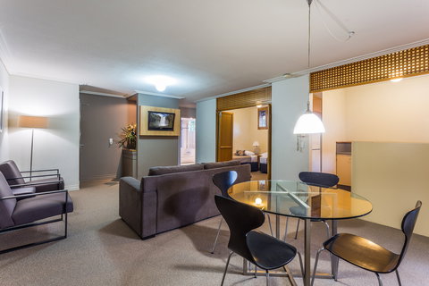 The Airport International Motel - Kingaroy Accommodation 6