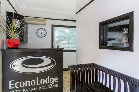 Econo Lodge City Palms Brisbane - Kingaroy Accommodation 1