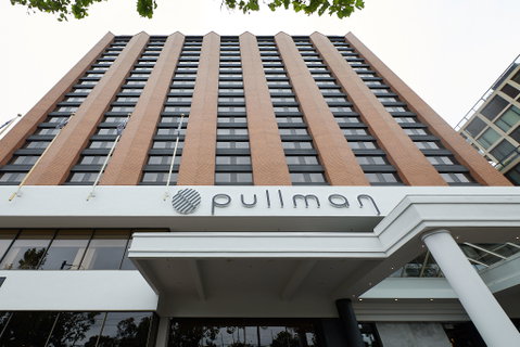Pullman Melbourne on the Park - Kingaroy Accommodation 0