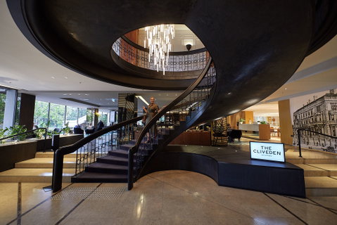 Pullman Melbourne on the Park - Kingaroy Accommodation 1