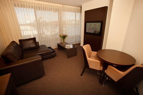 Pier 21 Apartment Hotel - Kingaroy Accommodation 2