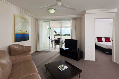 Cairns Central Plaza Apartment - Kingaroy Accommodation 1