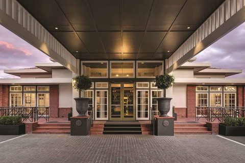 Hotel Kurrajong Canberra - Kingaroy Accommodation 2