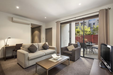 Quest Glen Waverley - Kingaroy Accommodation 1