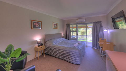 Jacaranda Motor Lodge - Kingaroy Accommodation 1