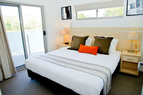 Itara & Jacana Apartments - Kingaroy Accommodation 6