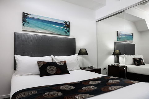 Central Holborn Apartments - Kingaroy Accommodation 1